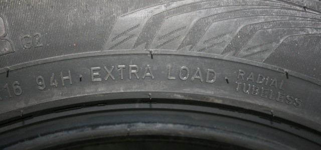 Marquages des pneus renforcés - « Extra Load ». Marquages des pneus renforcés - « Extra Load ».