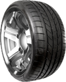 Gros plan de la bande de roulement Atturo AZ850 235/55 R19 105 Y XL