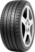 Gros plan de la bande de roulement Sunfull SF-888 225/45 R17 94 W