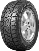 Gros plan de la bande de roulement Kumho Road Venture MT51 245/70 R17 119 Q POR