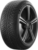 Gros plan de la bande de roulement Michelin Pilot Alpin 5 245/40 R20 99 W XL