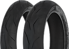 Gros plan de la bande de roulement Dunlop SportSmart TT 200/55ZR17 (78 W) Arrière TL MT