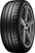 Gros plan de la bande de roulement Vredestein Ultrac Vorti R+ 235/30 R20 88 Y XL, ZR