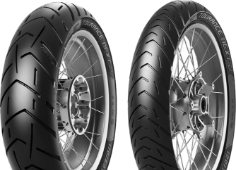 Gros plan de la bande de roulement Metzeler Tourance Next 2 120/70 R19 60 V Avant TL M/C