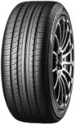 Gros plan de la bande de roulement Yokohama Advan dB V552 235/60 R19 103 W