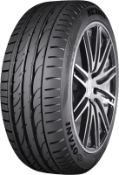 Gros plan de la bande de roulement Otani KC2000 225/45 R17 94 Y XL, ZR