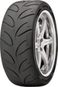 Gros plan de la bande de roulement Hankook Ventus TD Z221 225/35 R18 87 Y XL, *