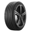 Gros plan de la bande de roulement Michelin Pilot Sport 5 245/45 R19 102 Y XL, ZR