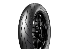 Gros plan de la bande de roulement Pirelli Diablo Rosso Sport 130/70-17 62 S Arrière TL M/C