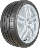 Gros plan de la bande de roulement Goodtrip SportGuard 225/55 R18 98 V