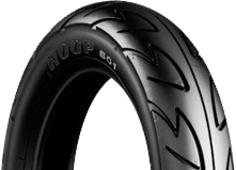 Gros plan de la bande de roulement Bridgestone B01 110/90-10 51 Avant/Arrière TL