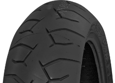 Gros plan de la bande de roulement Pirelli Diablo 120/70ZR17 (58 W) Avant TL M/C