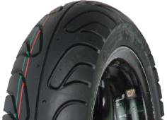 Gros plan de la bande de roulement Vee Rubber VRM119C 120/70-12 60 P Avant TL