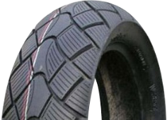 Gros plan de la bande de roulement Vee Rubber VRM351 3.50-10 59 S TL M+S